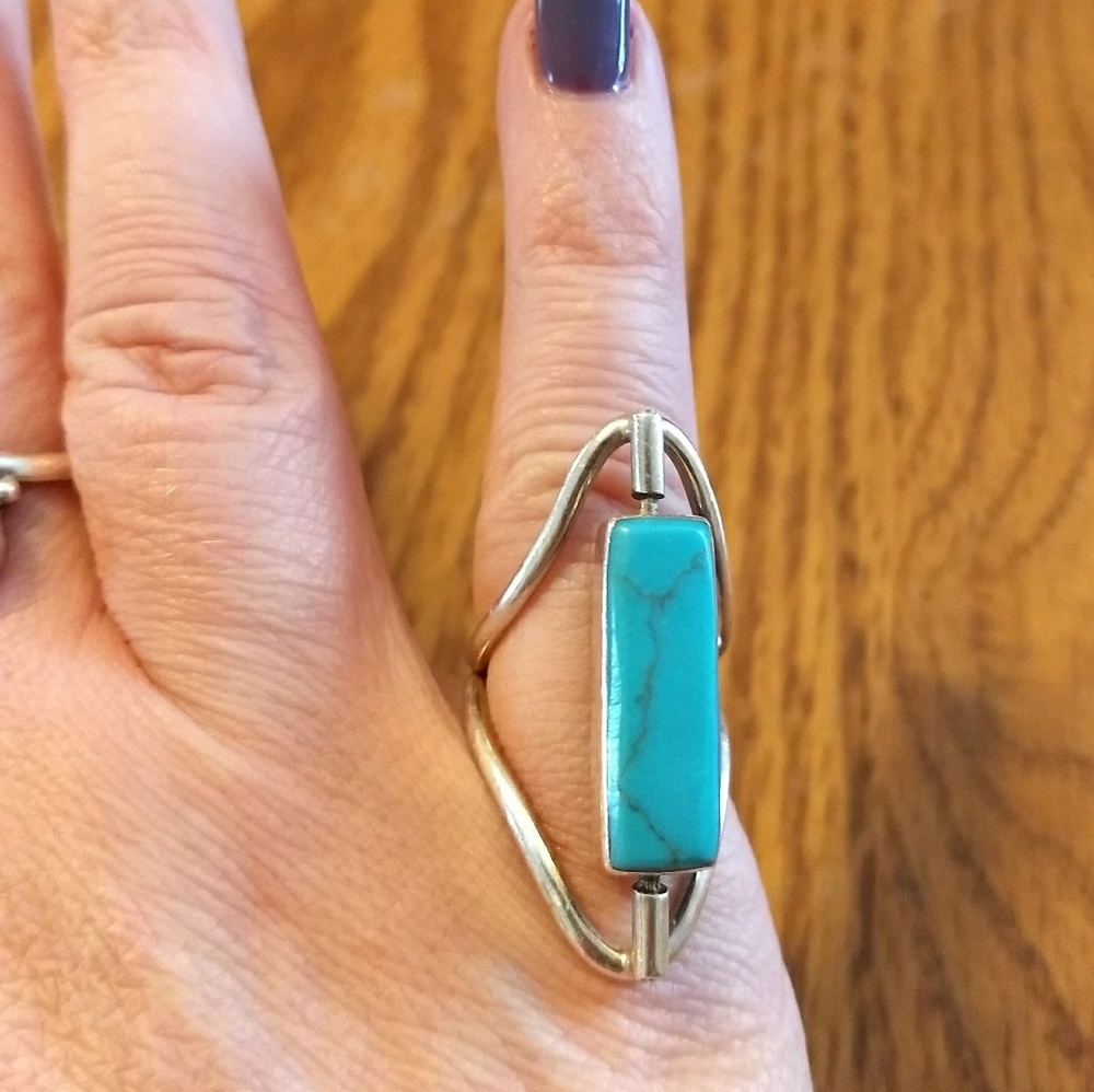 Vintage Native American turquoise silver ring
